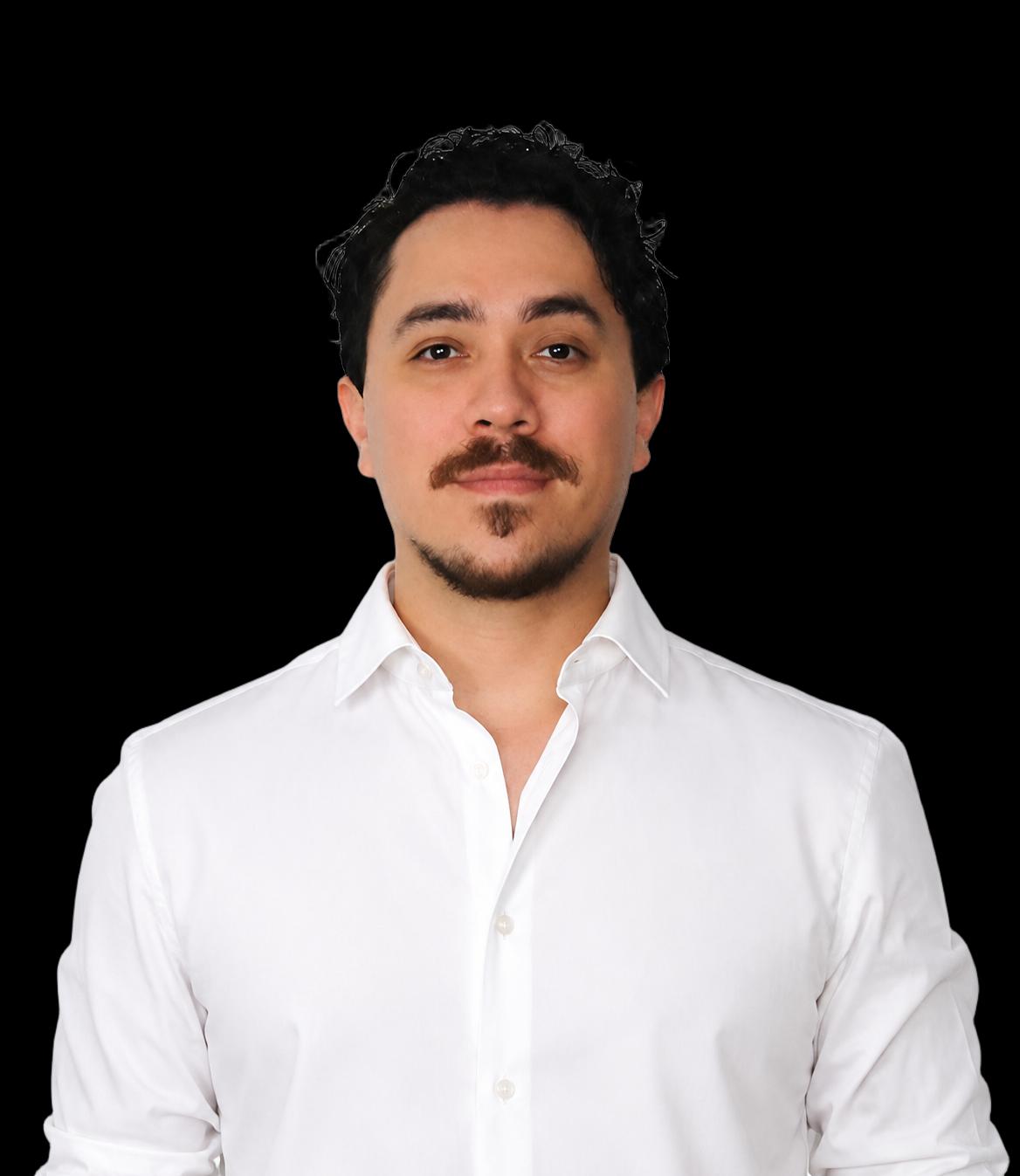 Headshot of Leonardo Barros, Founder & Creative Director
